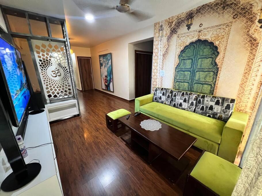 Heritage Luxe Residence - Luxury Fully Equipped view 5