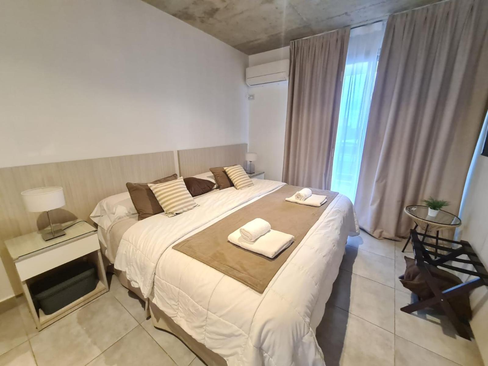 La Morada Rentals & Studio 44 - Centro Escobar- Parking con costo-