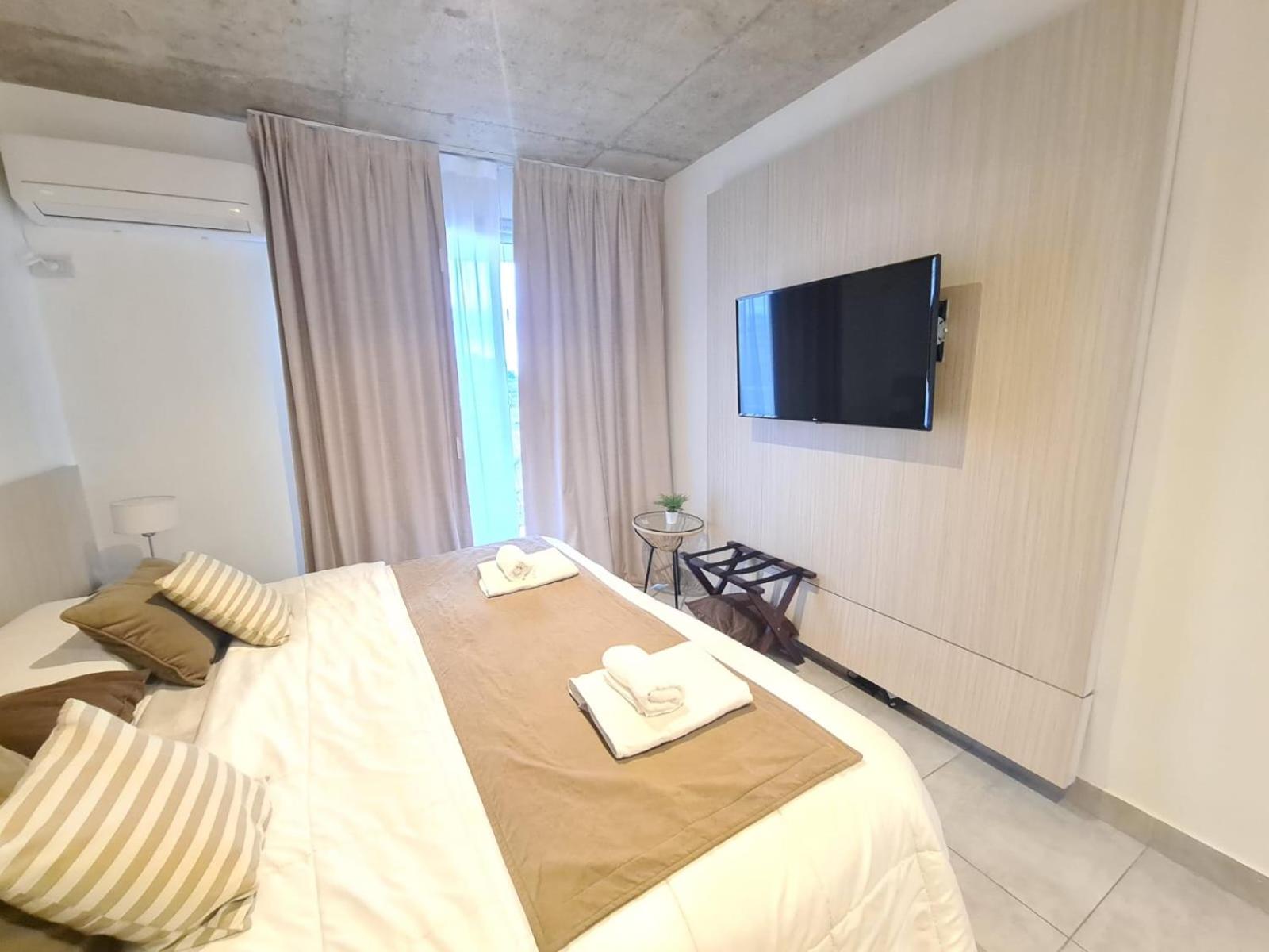 La Morada Rentals & Studio 44 - Centro Escobar- Parking con costo-