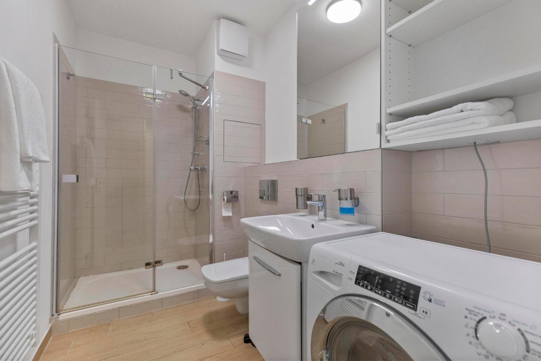Twin Apartment 1 in Bratislava - With parking view 4