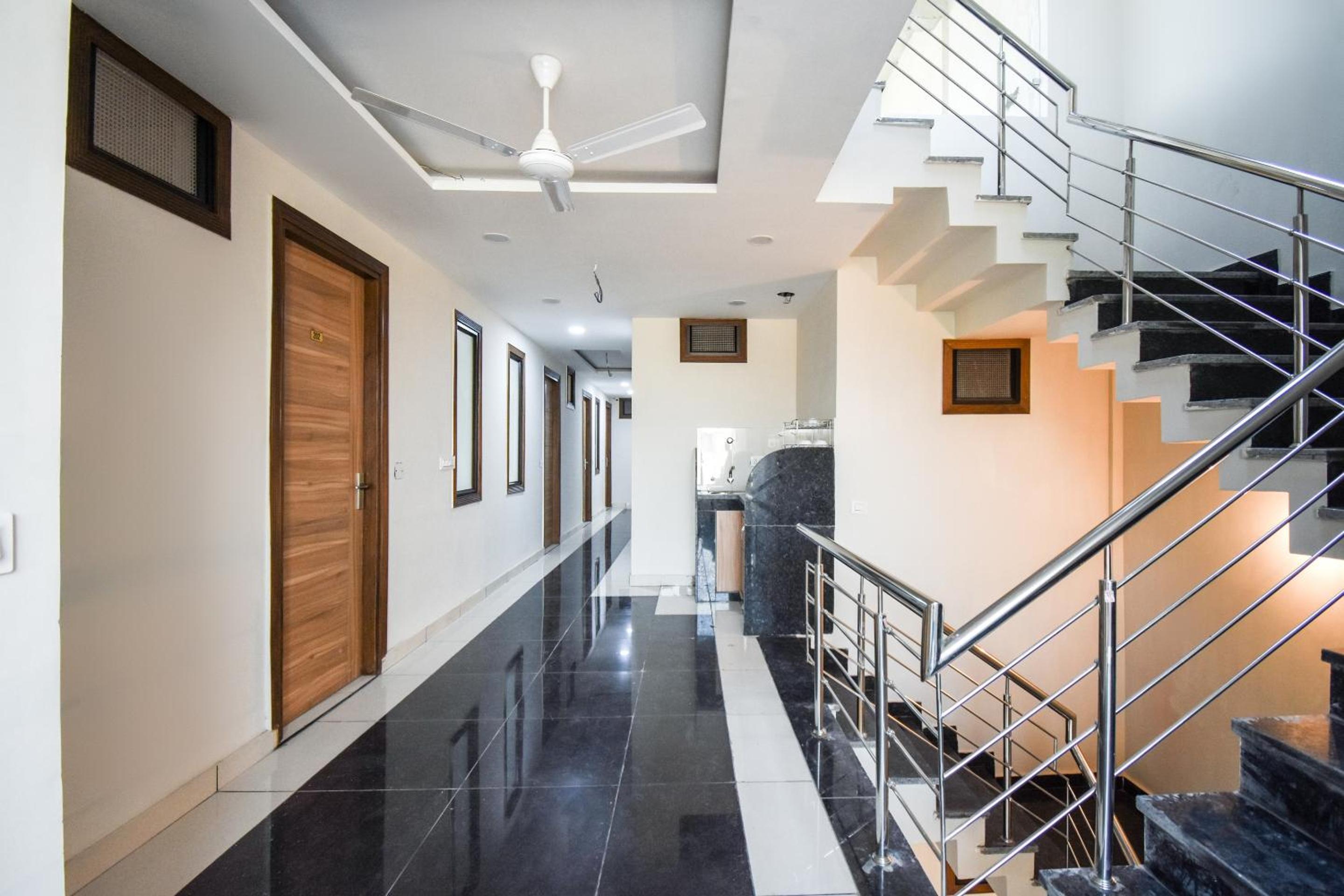 Hotel O COSMOS HOUSE view 4
