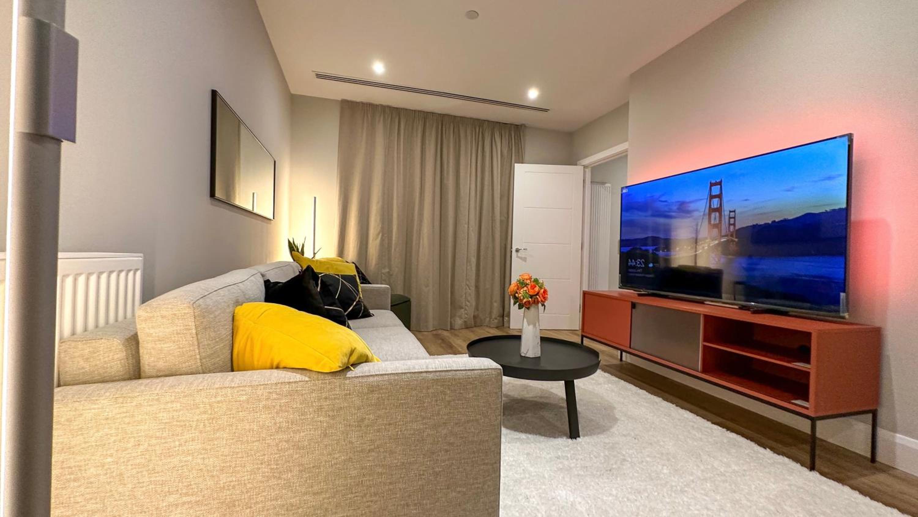 Rare Duplex 2B3B Modern 1GB Wifi - LuxuryLondonStays