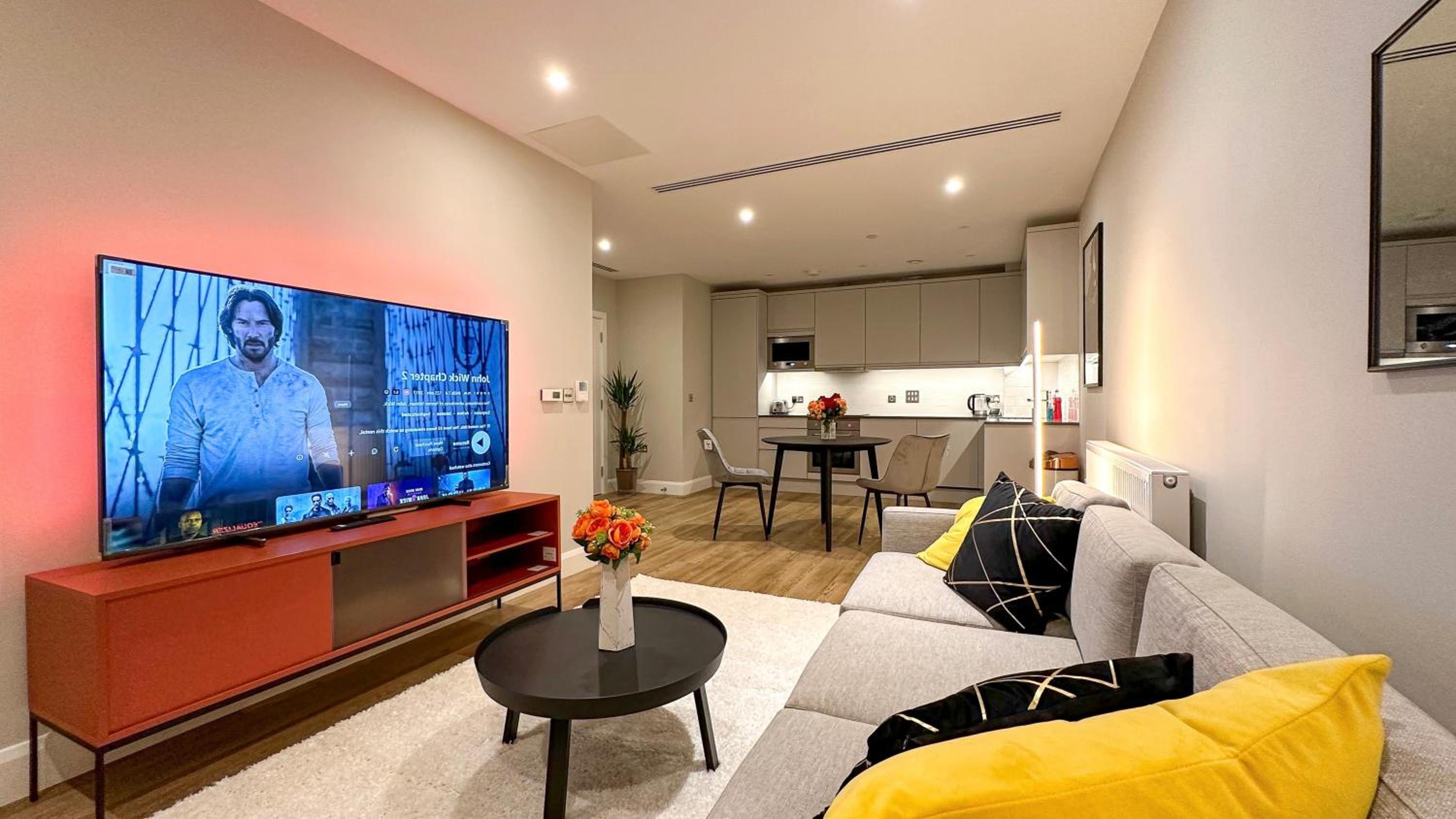 Rare Duplex 2B3B Modern 1GB Wifi - LuxuryLondonStays