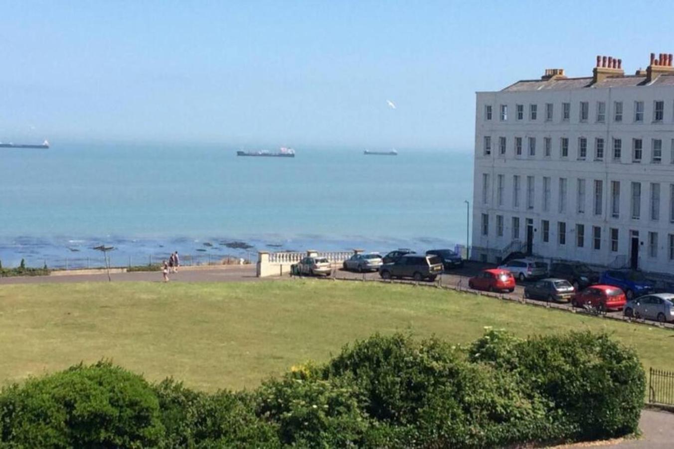 Captain's Quarters - Stunning Sea Views view 3