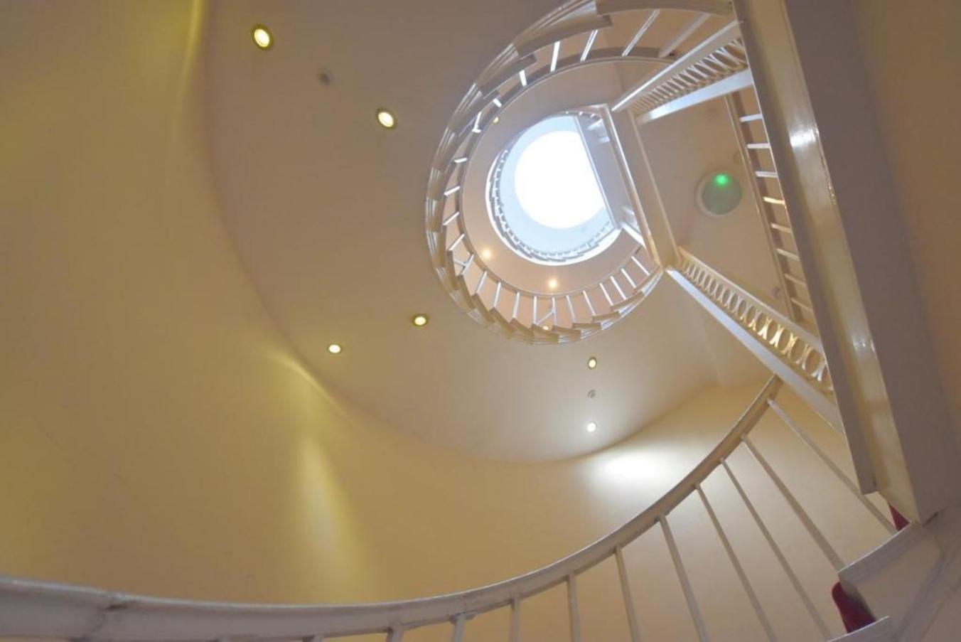 Captain's Quarters - Stunning Sea Views view 5