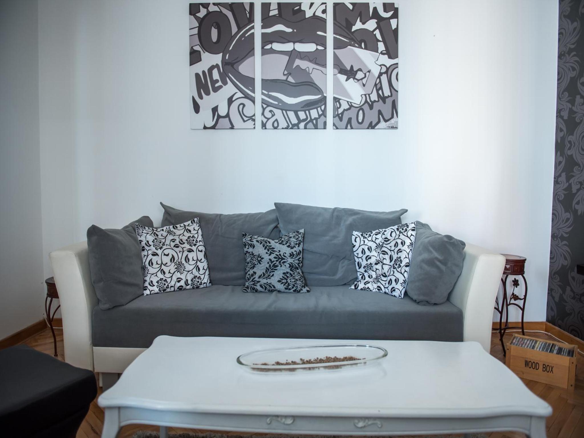 Apartment Marshall Resavska view 2