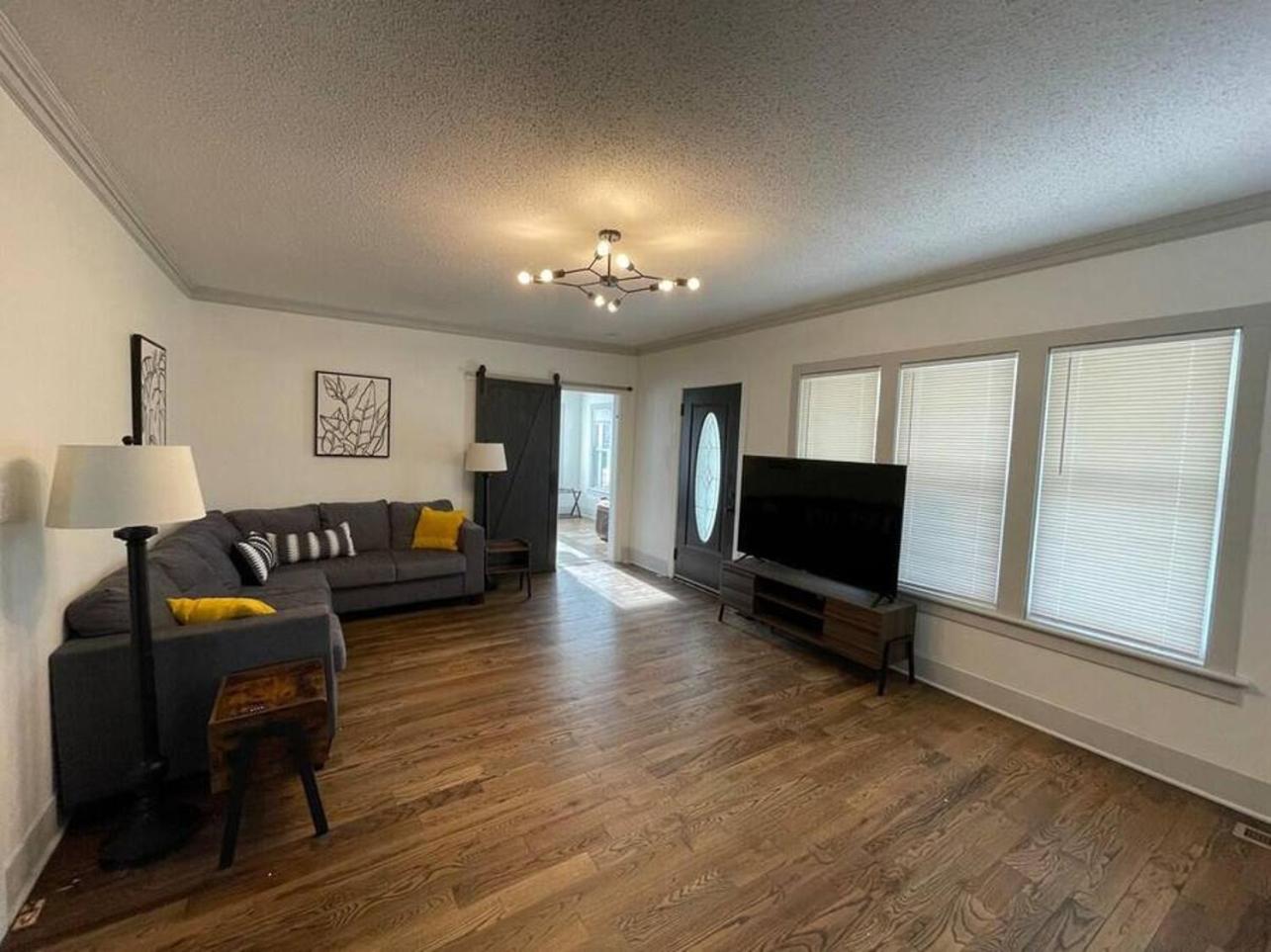 Charming Retreat 5 Min to Tims Ford Lake Sleeps 8 view 5