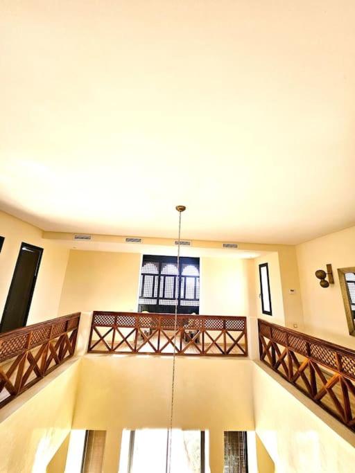 Luxury villa in Marrakech view 3
