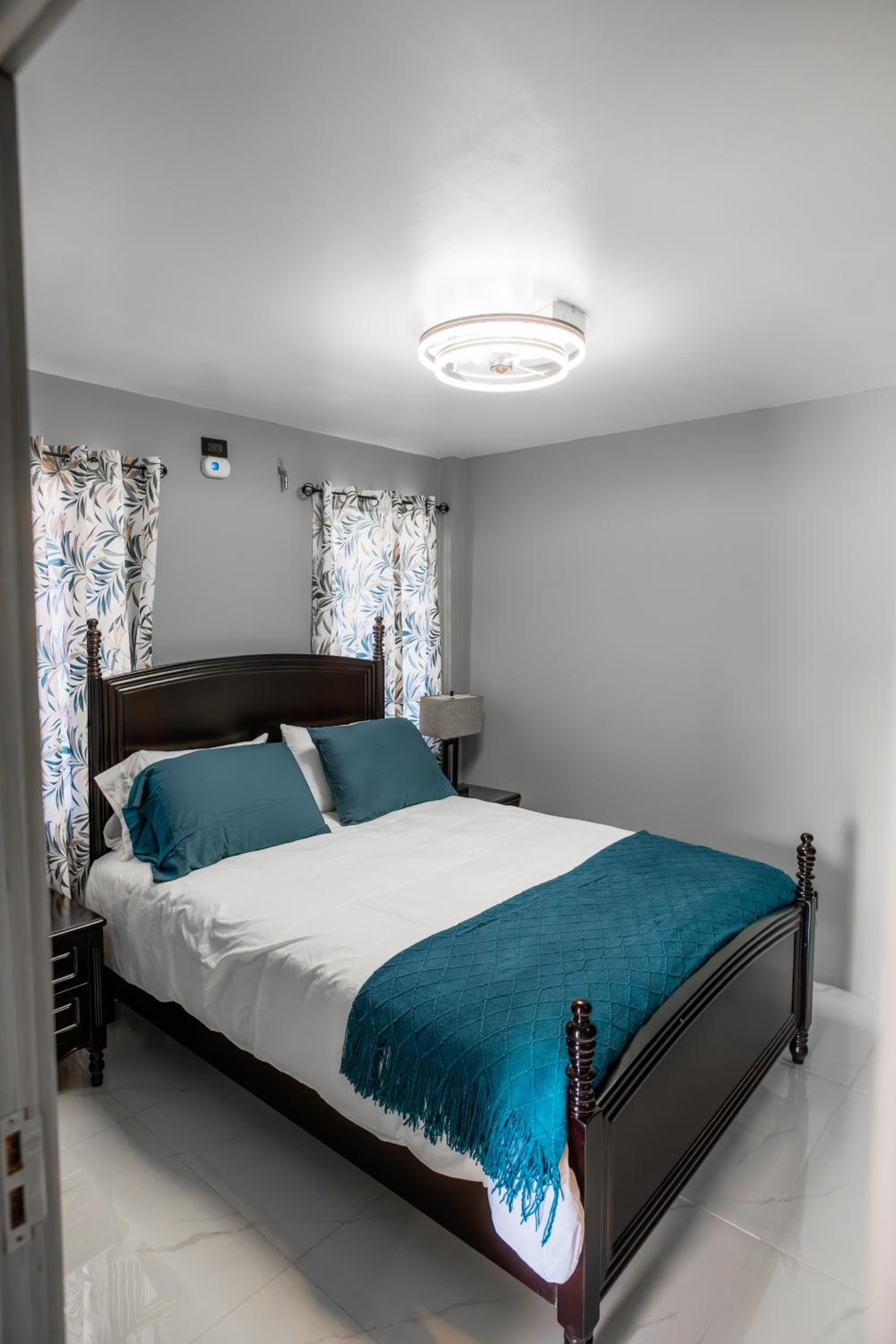 LeLuxe Cedar Valley Suite A