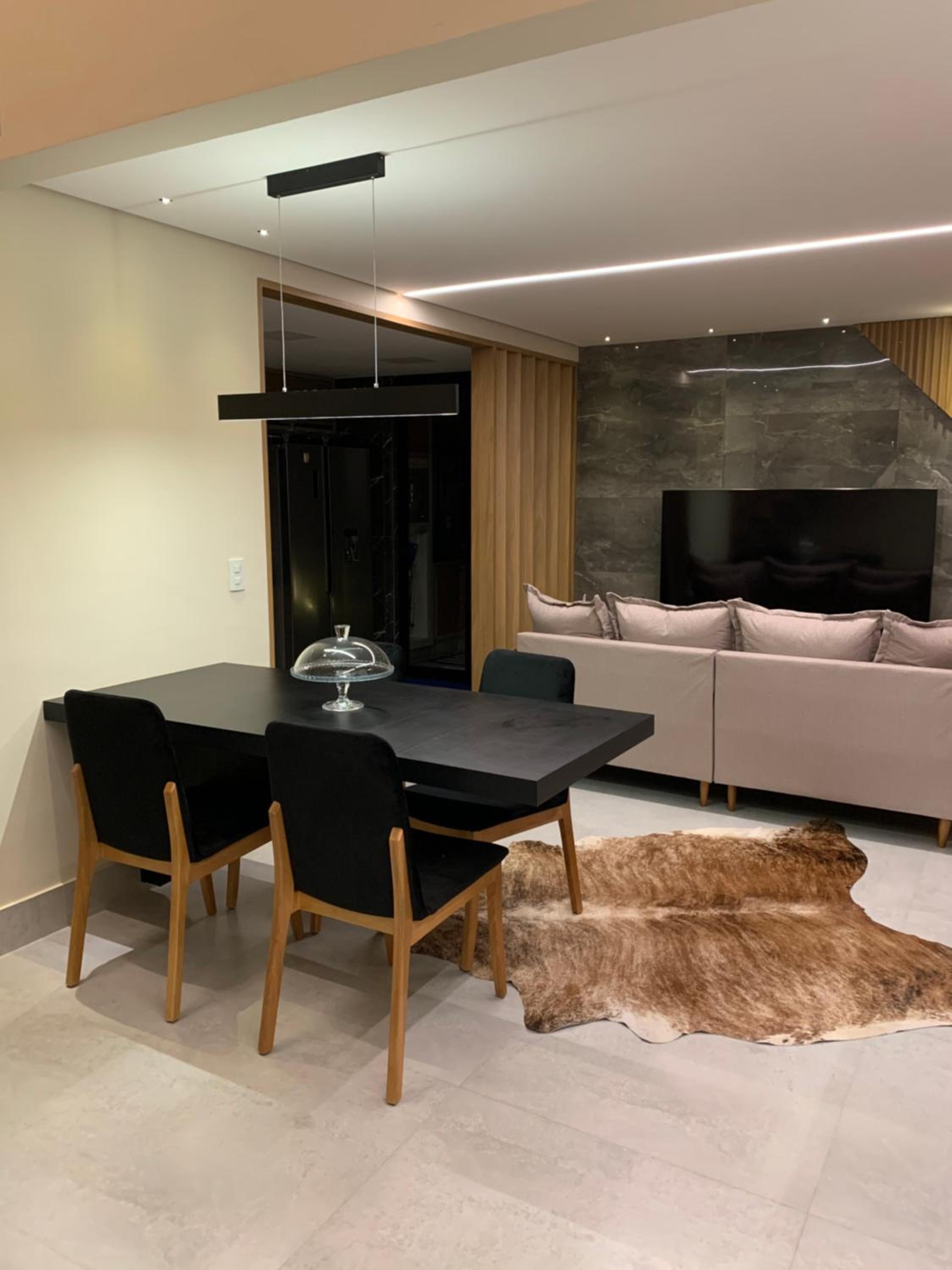 Casa moderna, aconchegante e bem localizada