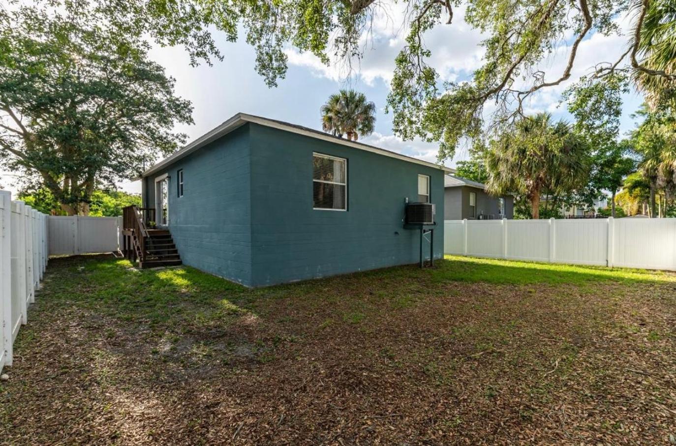 Modern Family Home In South Tampa! view 2