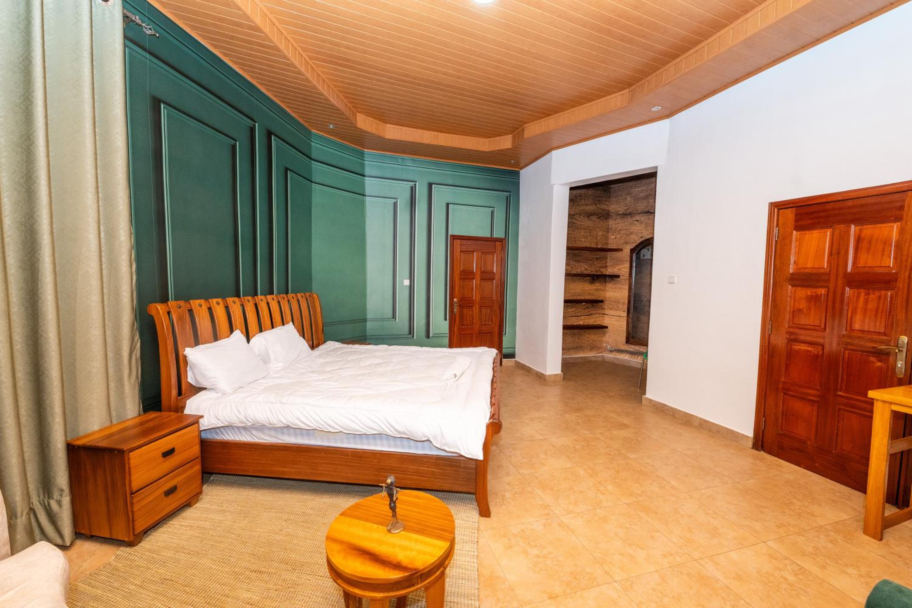 Uzeema Villa, Great for Big Families, Save More!!