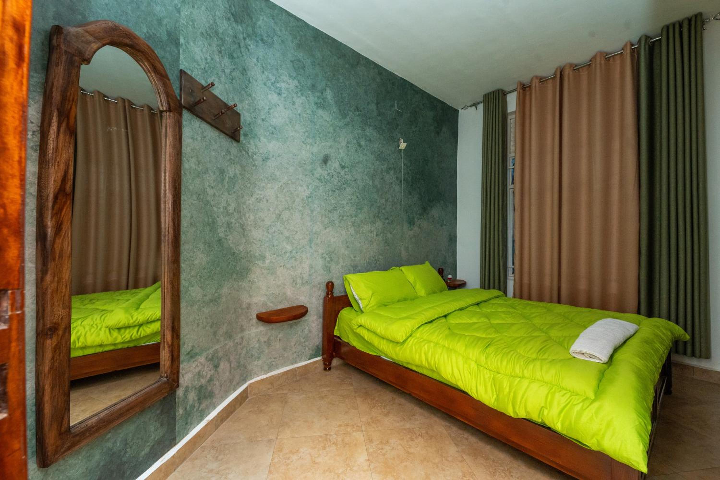Uzeema Villa, Great for Big Families, Save More!!