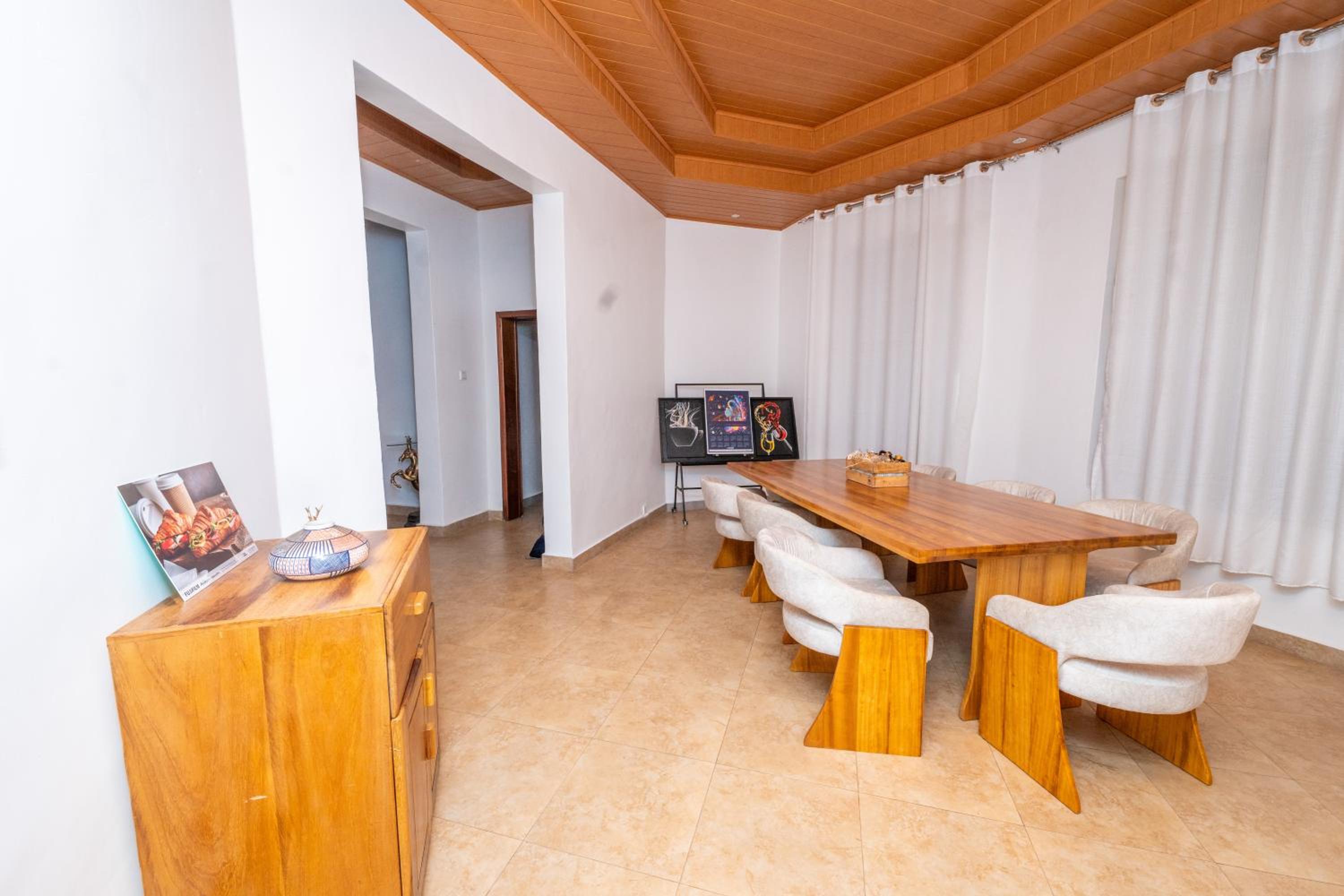 Uzeema Villa, Great for Big Families, Save More!!