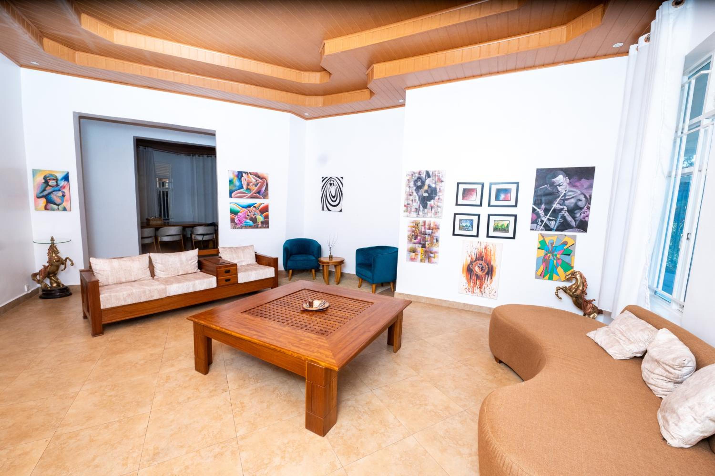 Uzeema Villa, Great for Big Families, Save More!!