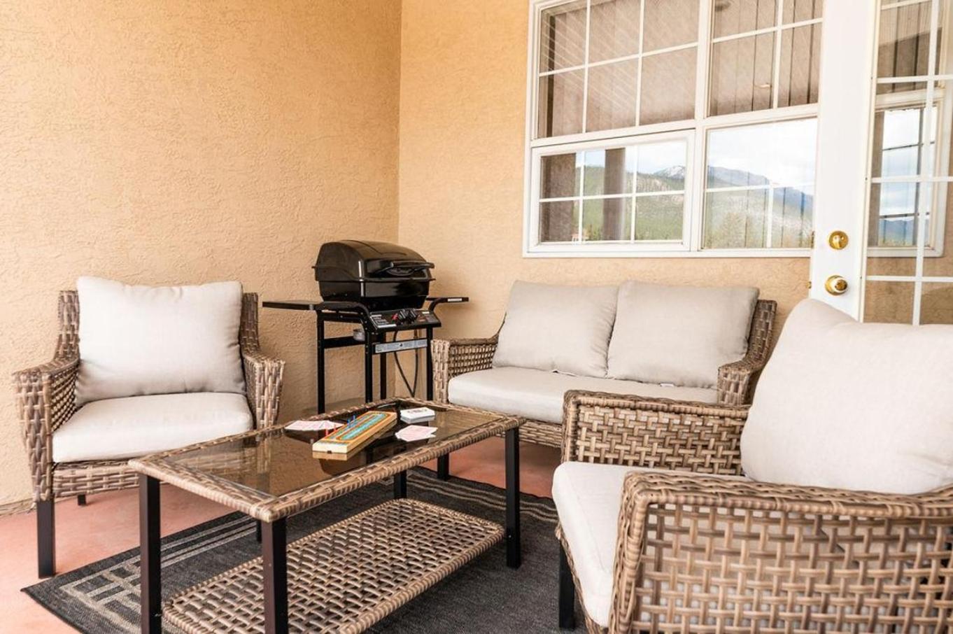 Cozy Fairmont Hot Springs 1br Condo - Image 3