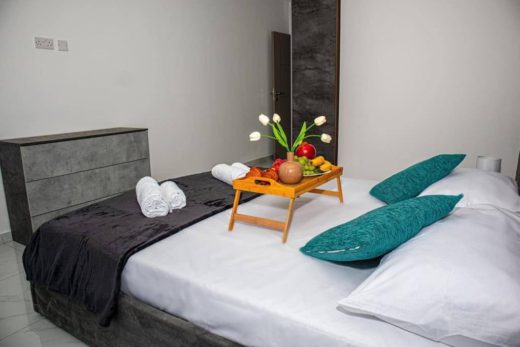 Stylish seafront Spinola Apartment photo 4