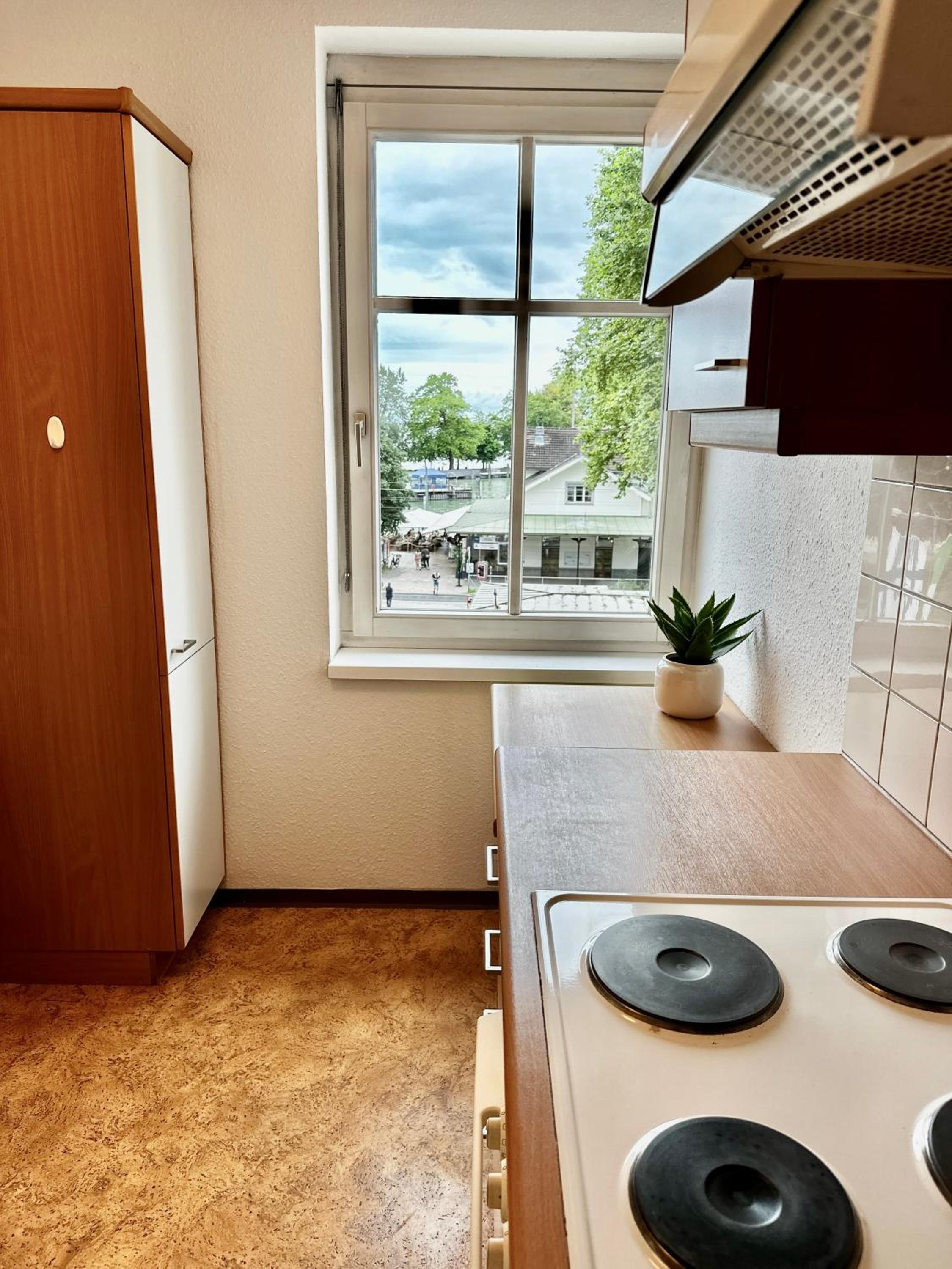 Ferienwohnung mit Balkon und Seeblick