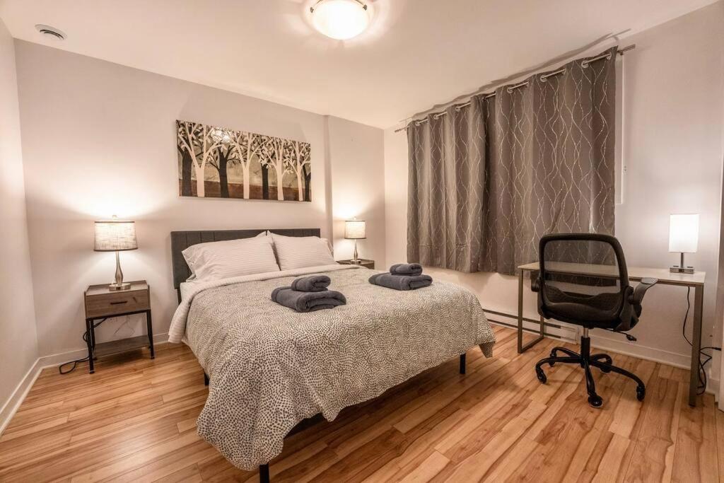 Modern 3BR 4beds apartment AC WiFi Free Parking