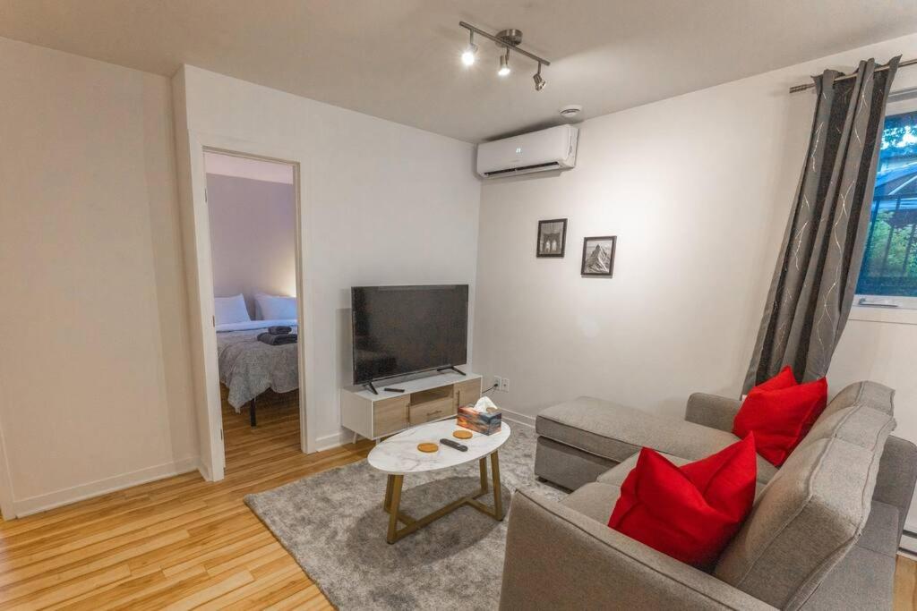 Modern 3BR 4beds apartment AC WiFi Free Parking