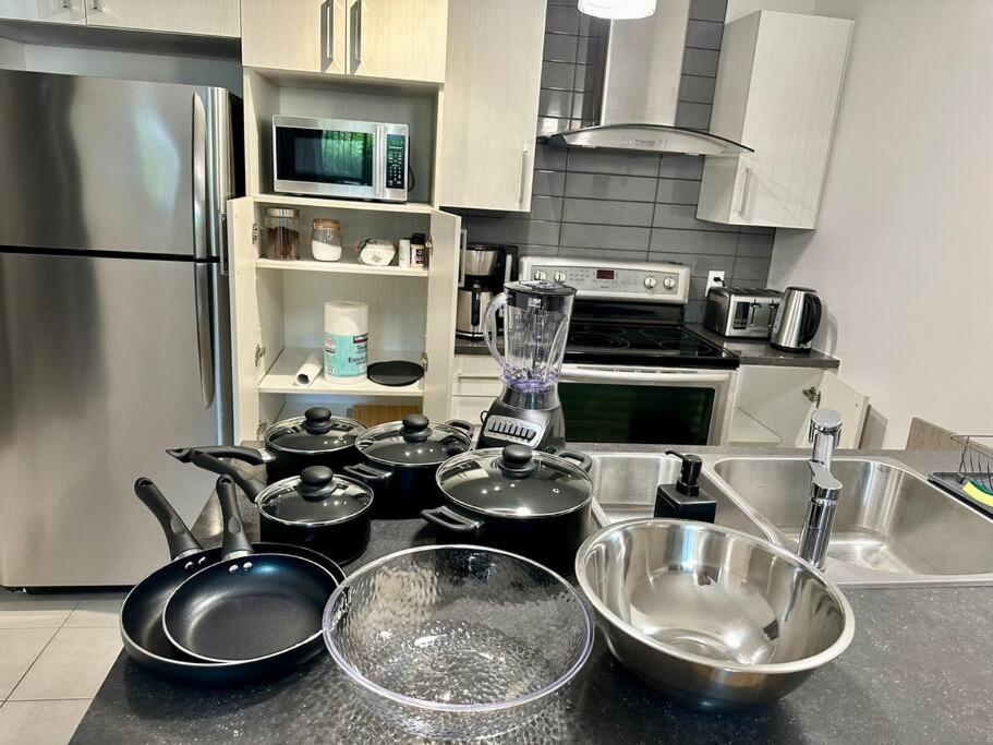 Modern 3BR 4beds apartment AC WiFi Free Parking