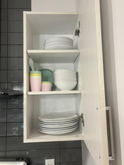 Modern 3BR 4beds apartment AC WiFi Free Parking