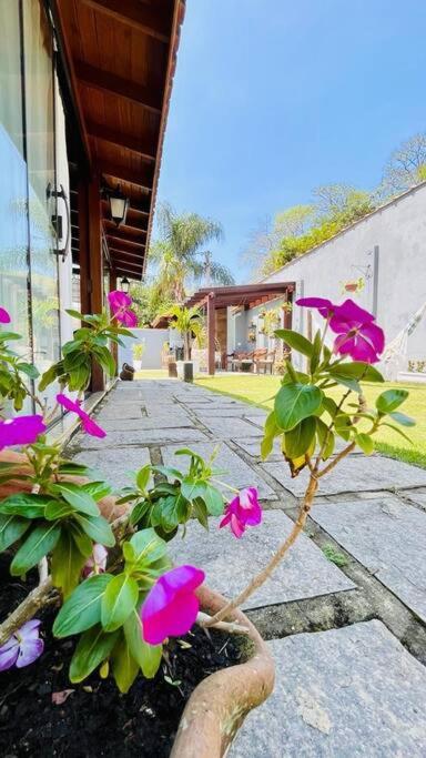 CASA AMARELA RECANTO Mesmo bairro da pizzeria Borgo Del Vino