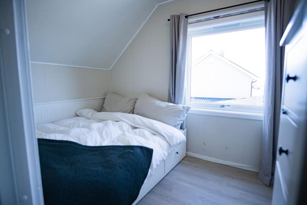 Big family house with 3 bedrooms view 2