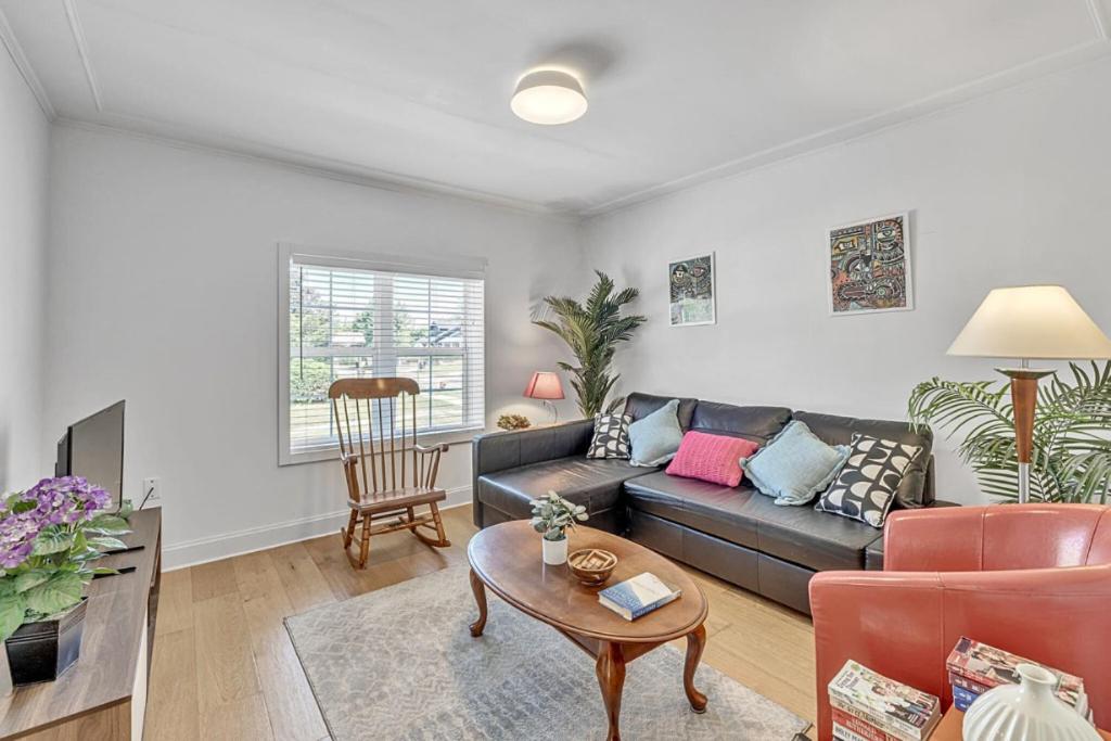 Executive Suite - Prime Location - Sleeps 6