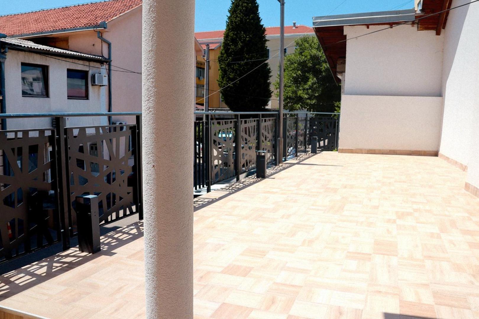 Apartments and rooms Monaco