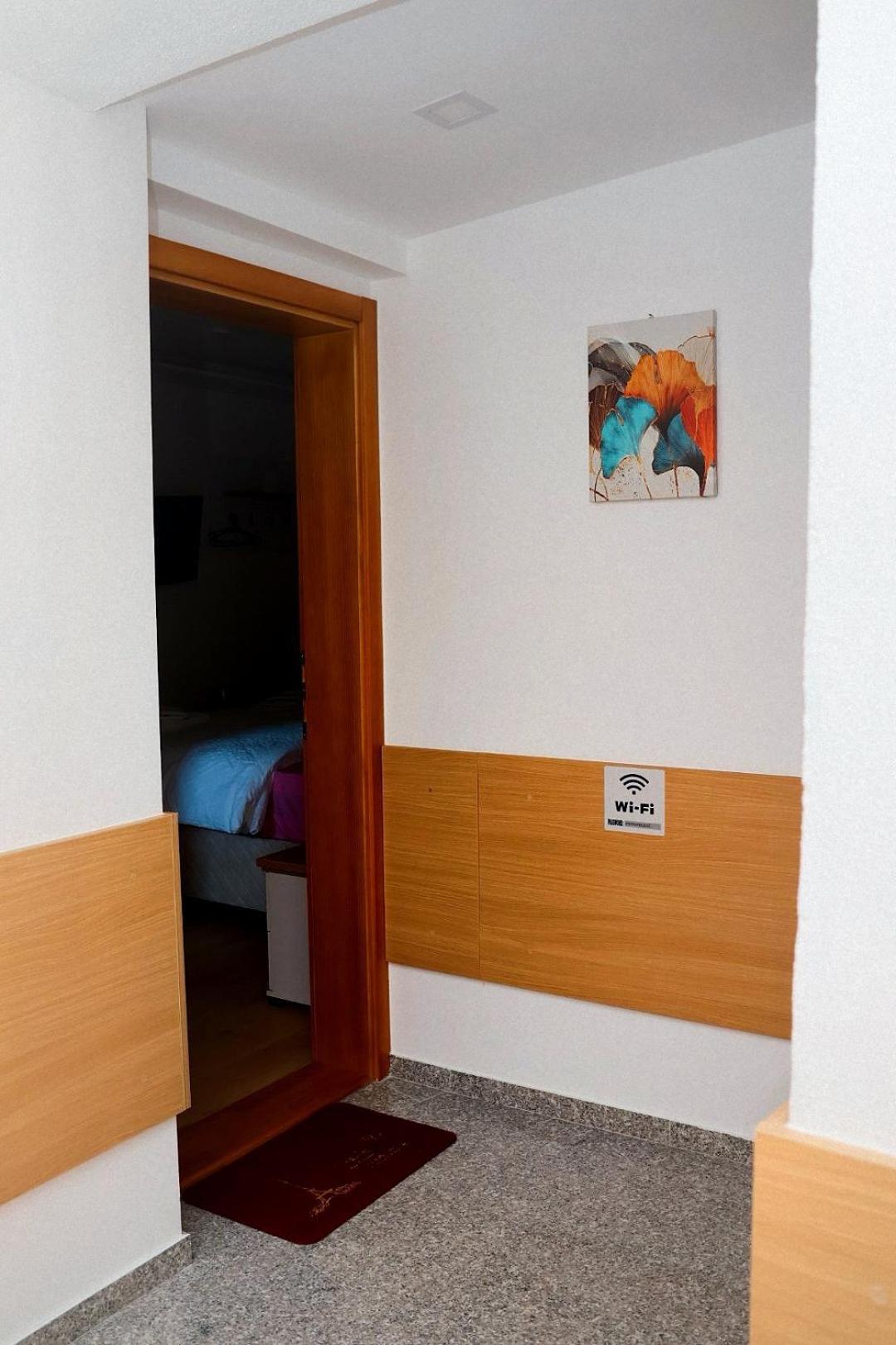 Apartments and rooms Monaco