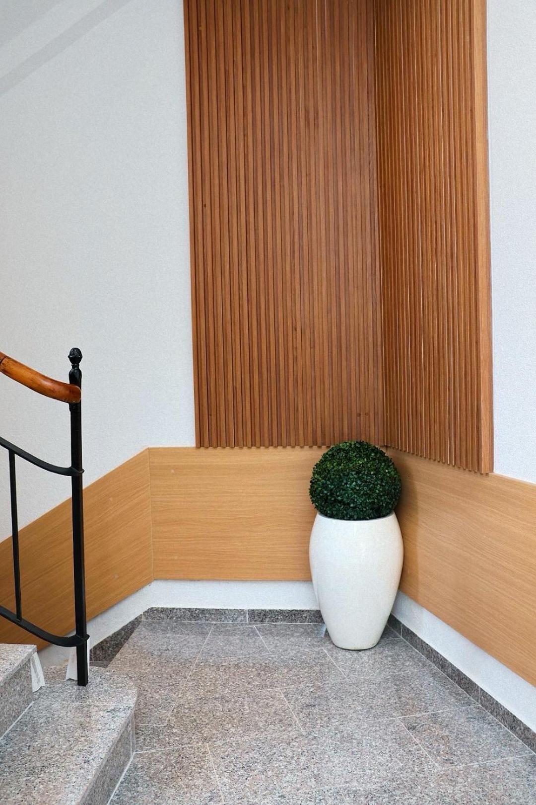 Apartments and rooms Monaco