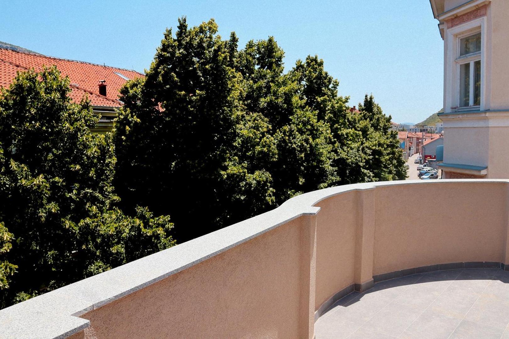 Apartments and rooms Monaco