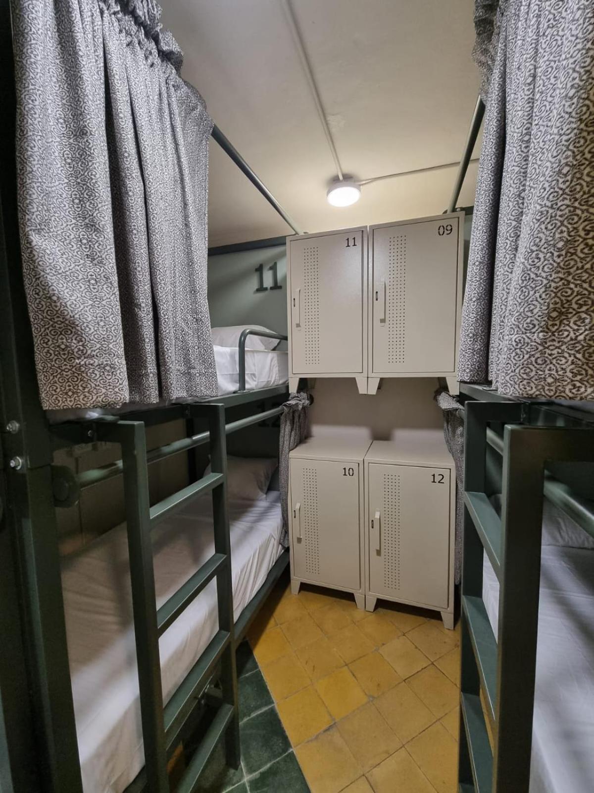 Mascomunal hostel