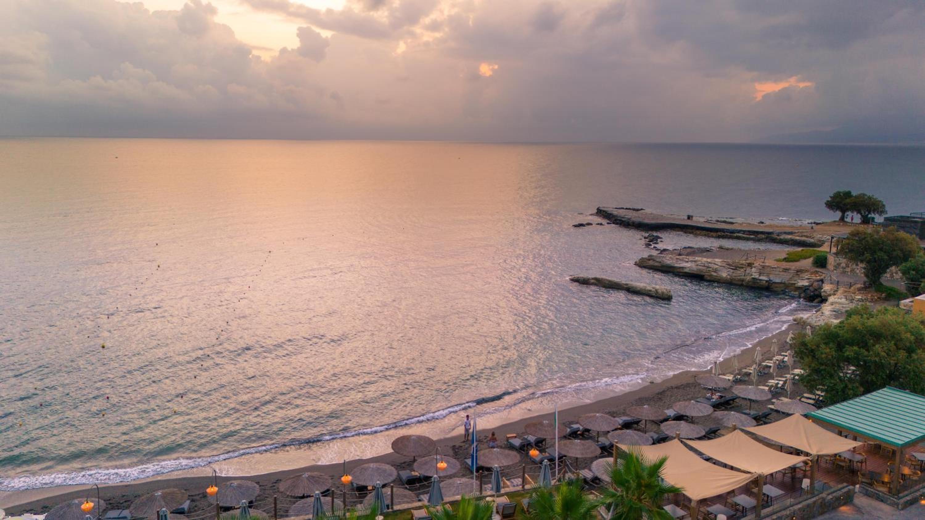 AKASHA Beach Hotel & Spa