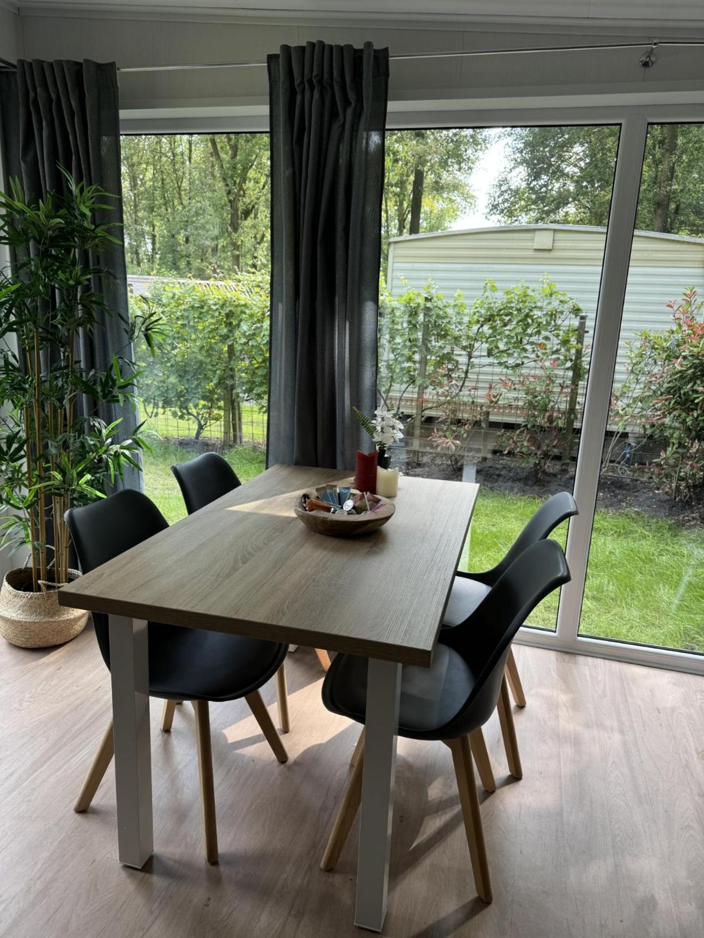 XaBo nr 129 op 5 sterren camping de Pallegarste aan de visvijver! view 5