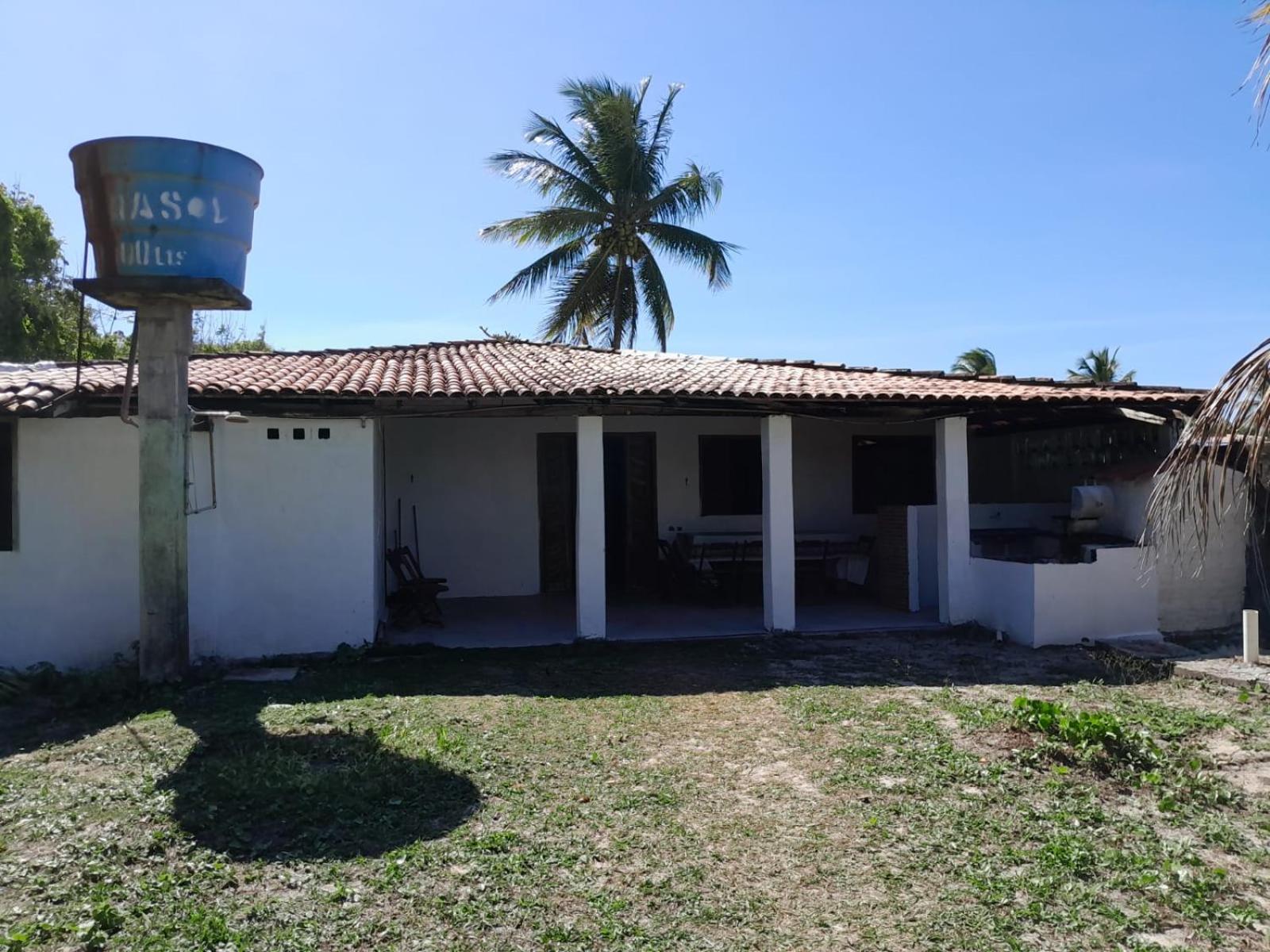 Casa frente ao mar com piscina