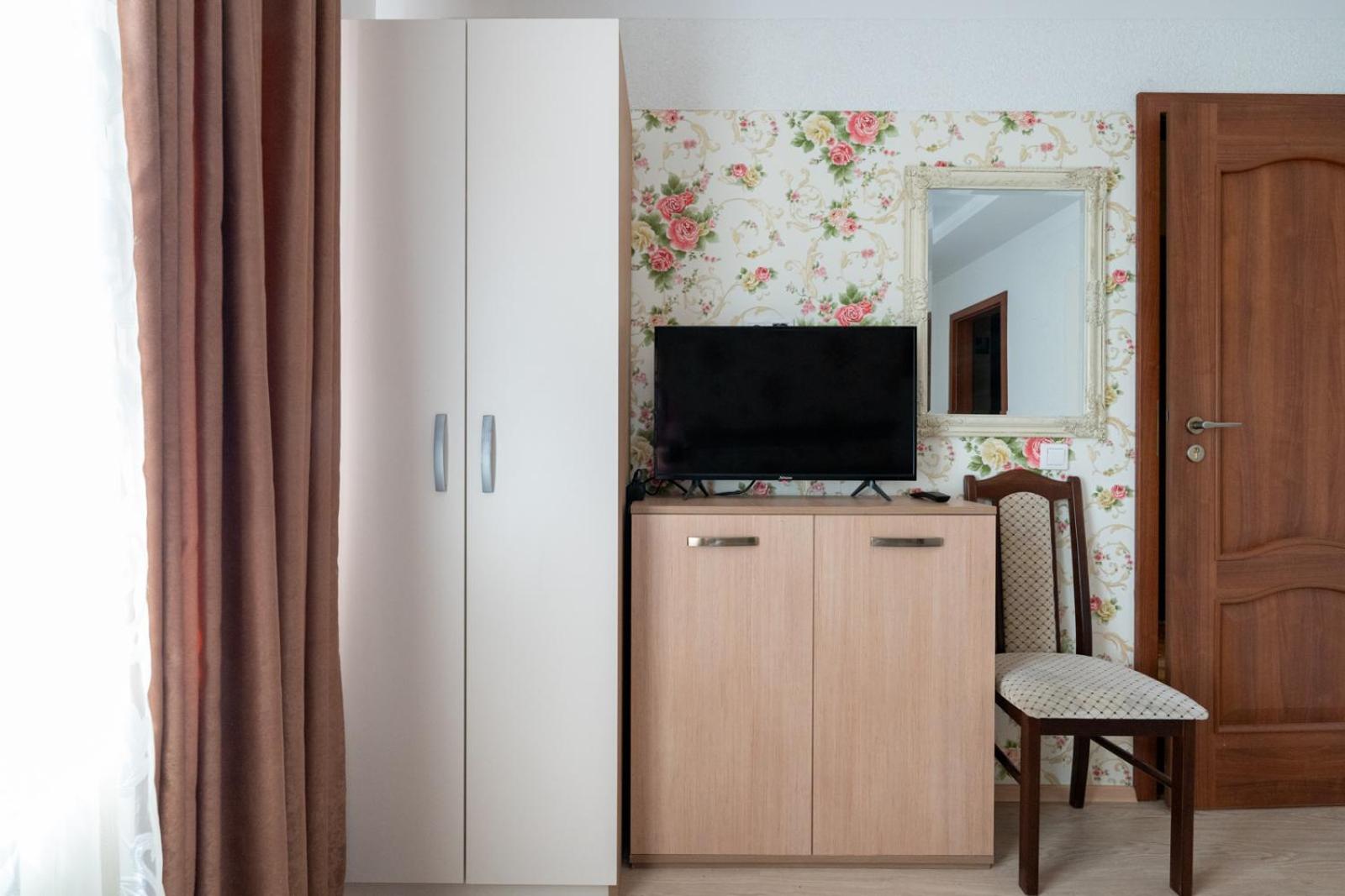 FarawayHomes Aparthotel Near Vienna Airport - Anytime Self Check-In