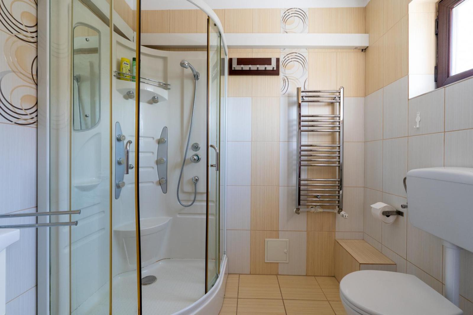 FarawayHomes Aparthotel Near Vienna Airport - Anytime Self Check-In