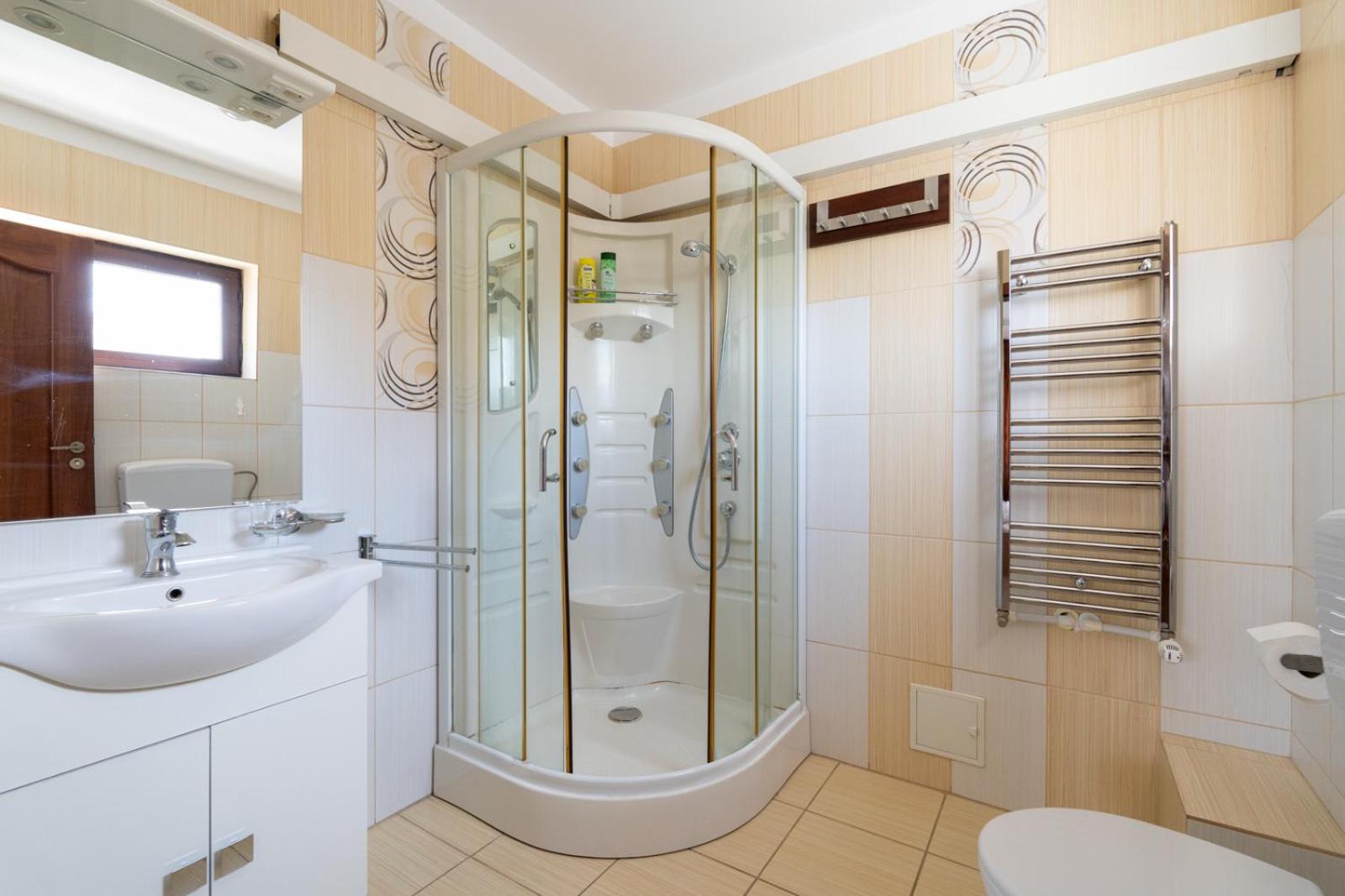 FarawayHomes Aparthotel Near Vienna Airport - Anytime Self Check-In