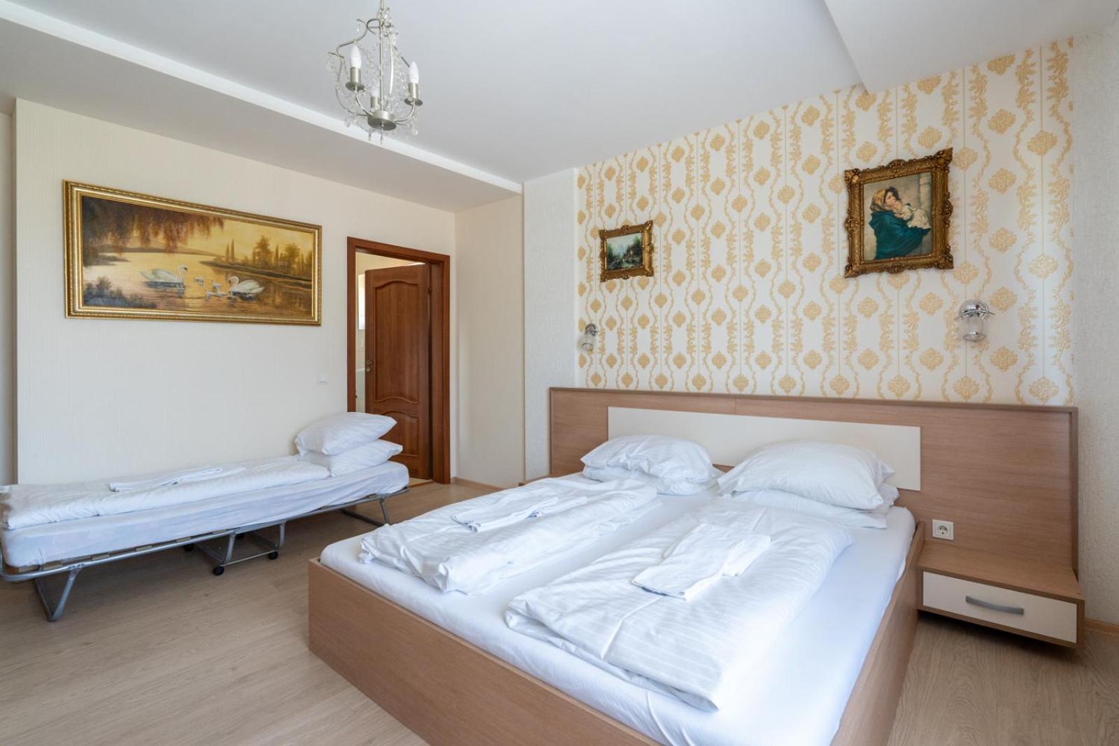 FarawayHomes Aparthotel Near Vienna Airport - Anytime Self Check-In