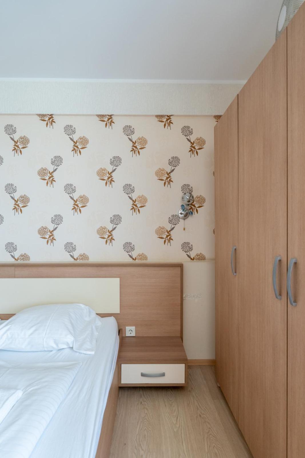 FarawayHomes Aparthotel Near Vienna Airport - Anytime Self Check-In