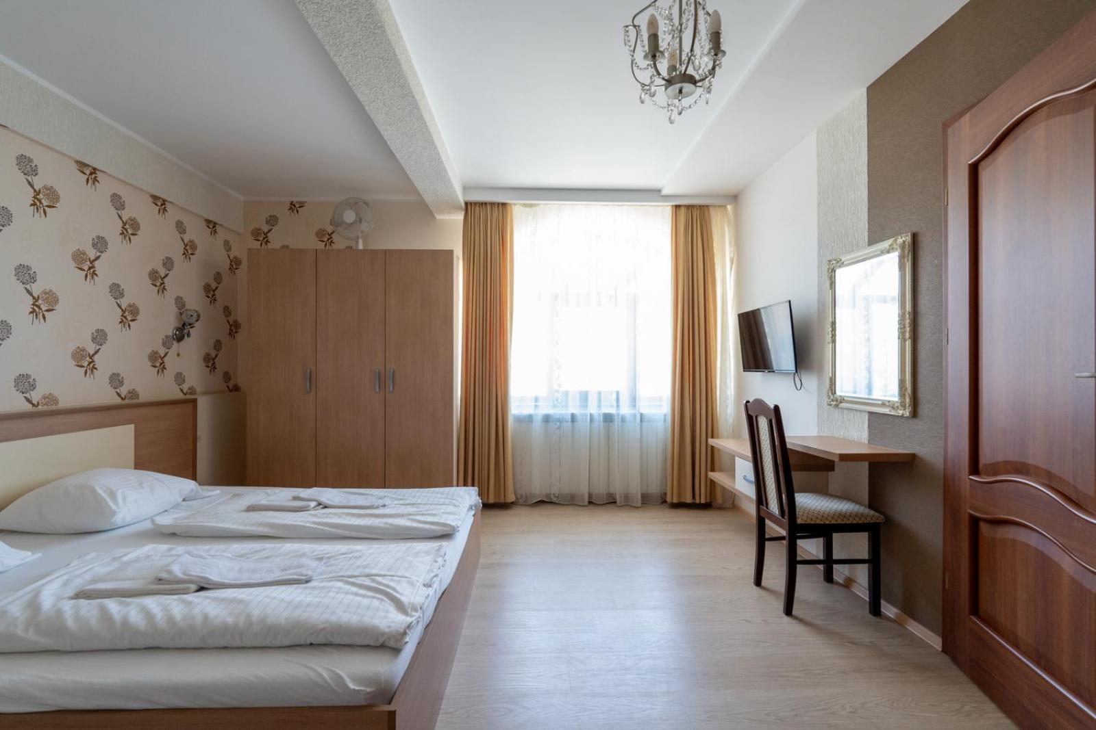 FarawayHomes Aparthotel Near Vienna Airport - Anytime Self Check-In