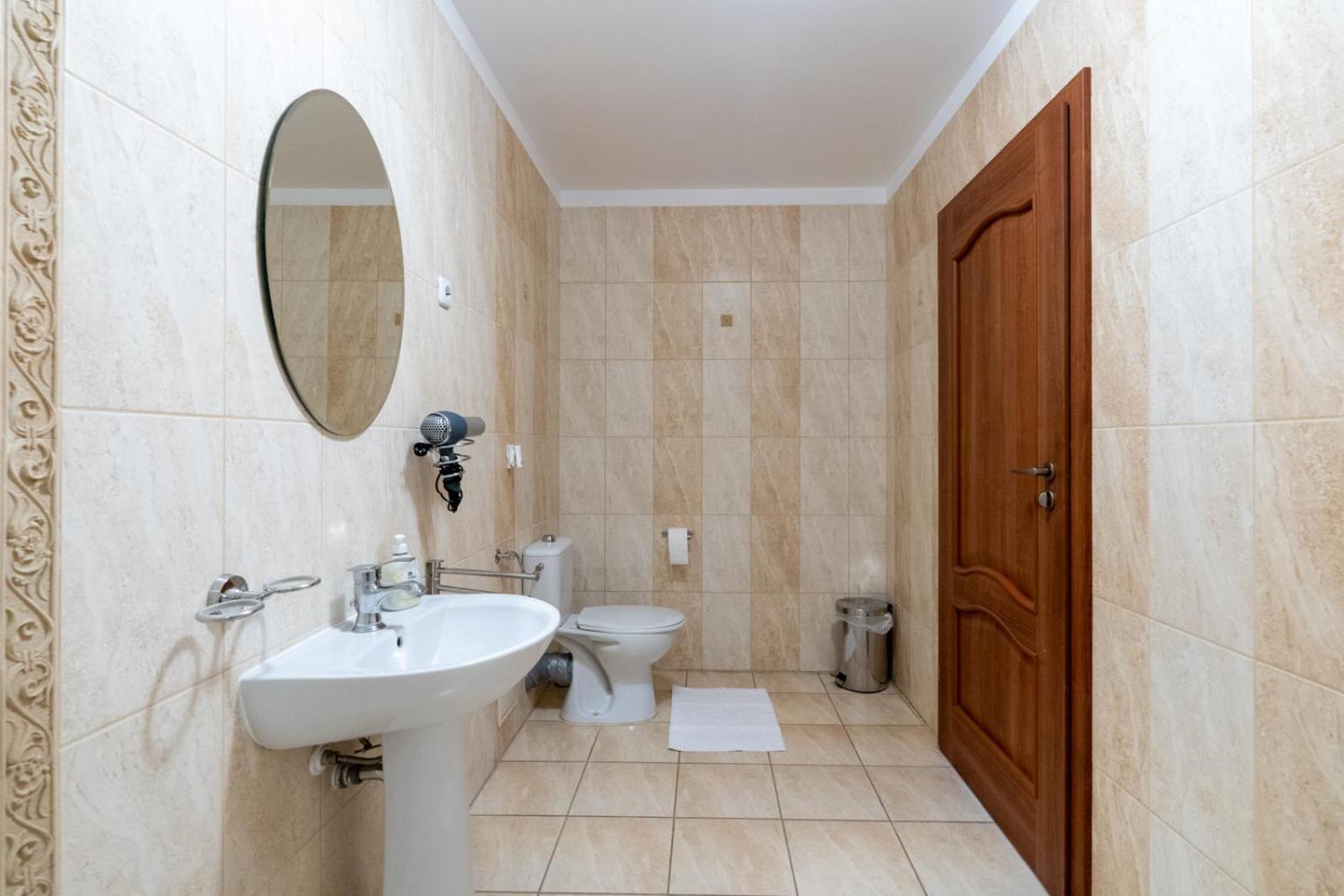 FarawayHomes Aparthotel Near Vienna Airport - Anytime Self Check-In