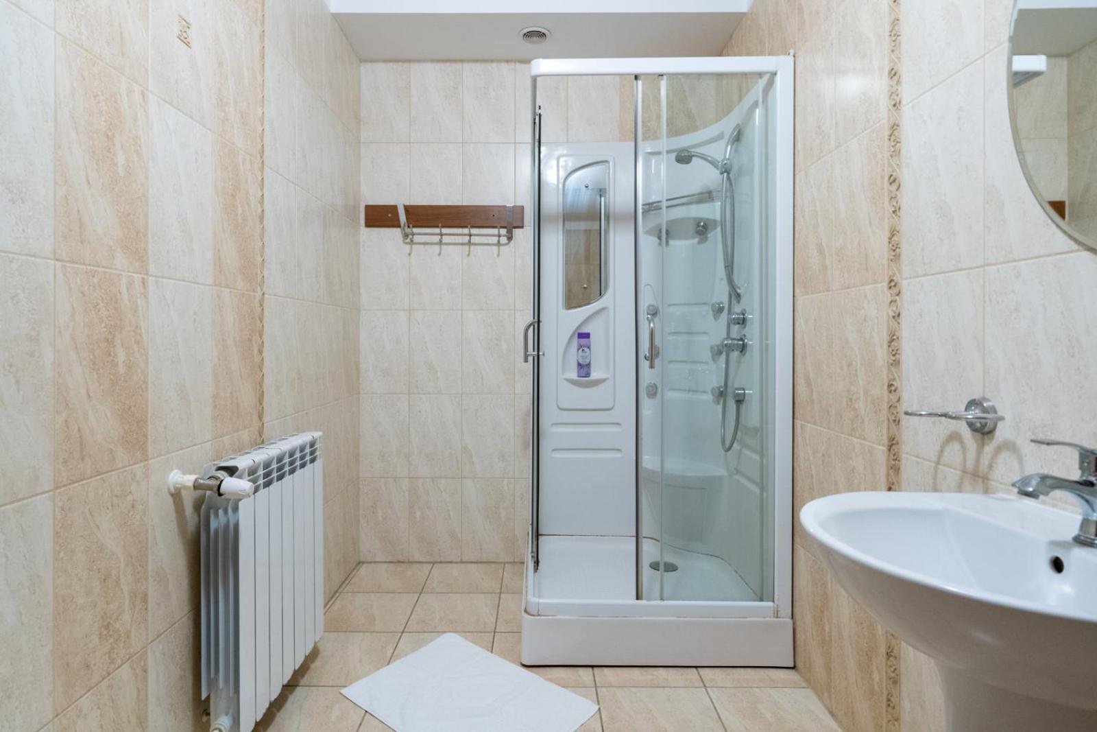 FarawayHomes Aparthotel Near Vienna Airport - Anytime Self Check-In