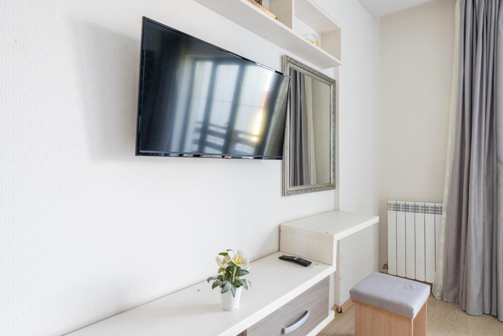 FarawayHomes Aparthotel Near Vienna Airport - Anytime Self Check-In