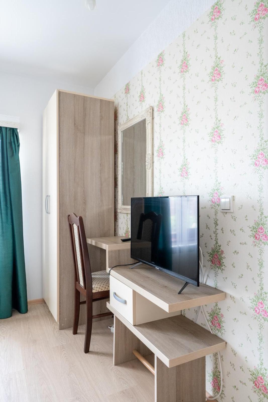 FarawayHomes Aparthotel Near Vienna Airport - Anytime Self Check-In