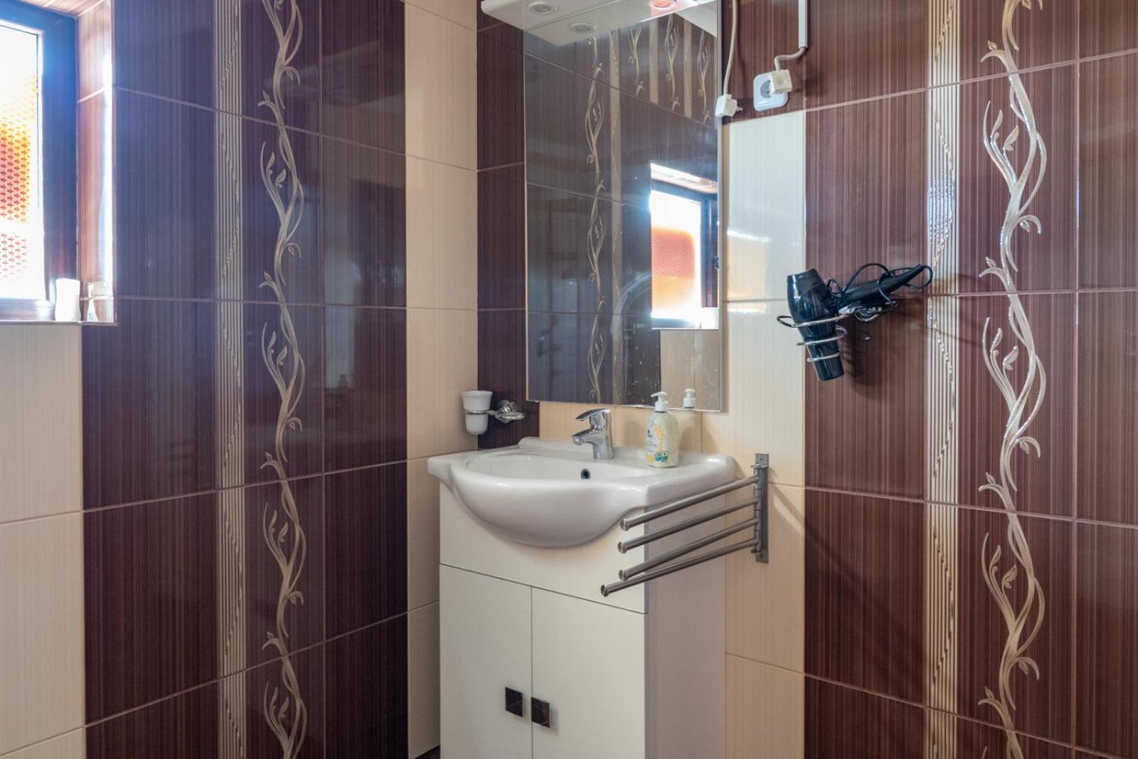 FarawayHomes Aparthotel Near Vienna Airport - Anytime Self Check-In