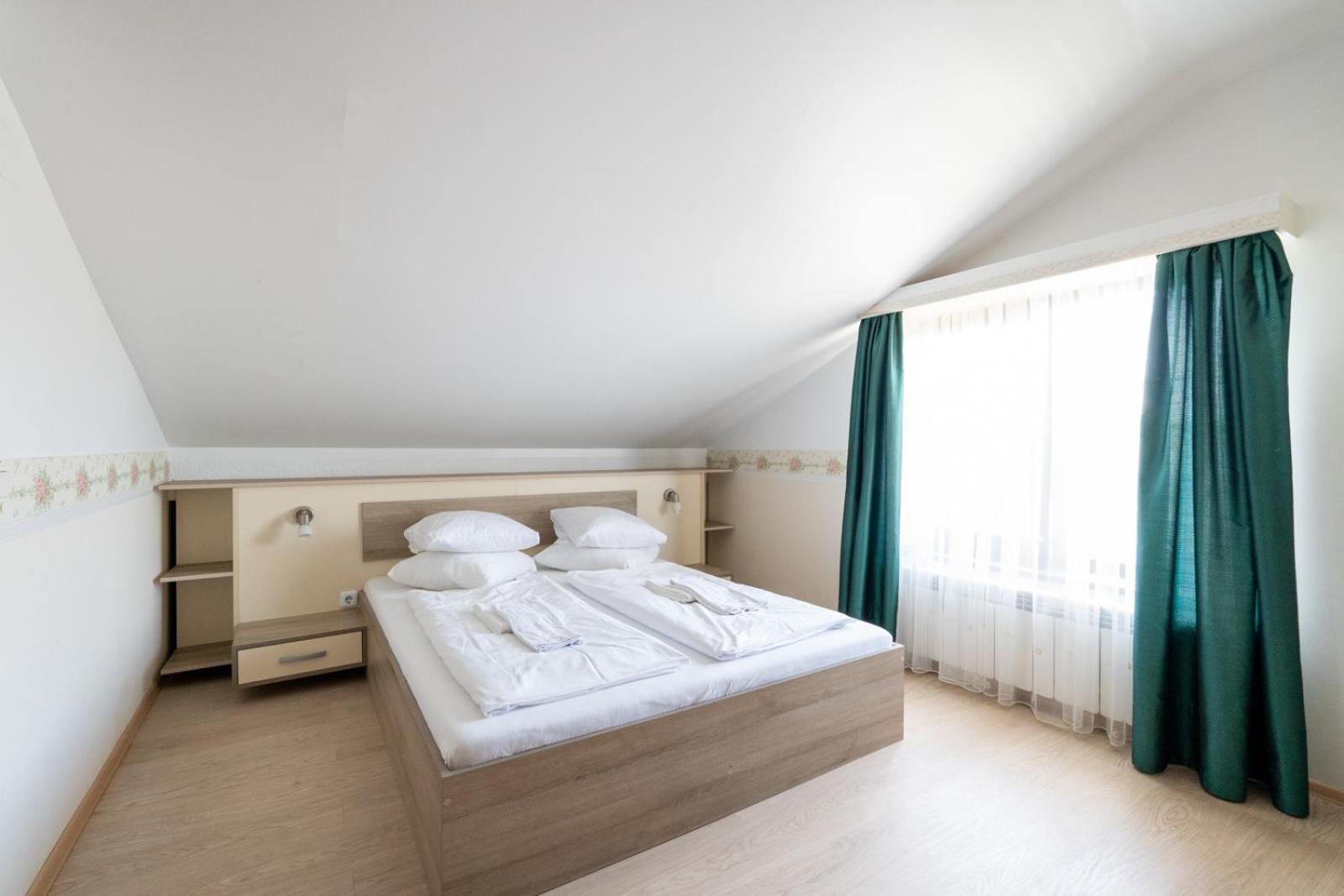 FarawayHomes Aparthotel Near Vienna Airport - Anytime Self Check-In