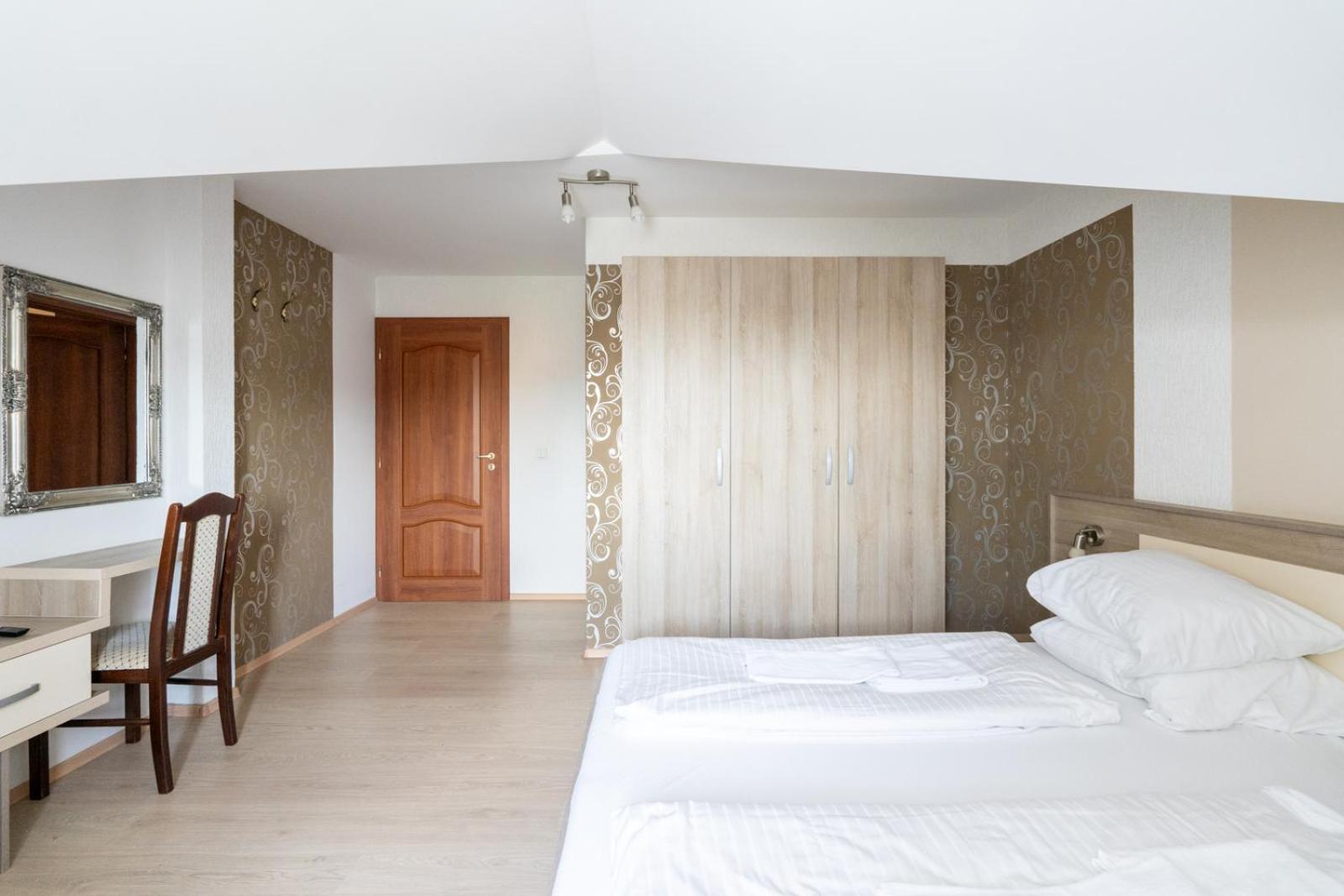 FarawayHomes Aparthotel Near Vienna Airport - Anytime Self Check-In
